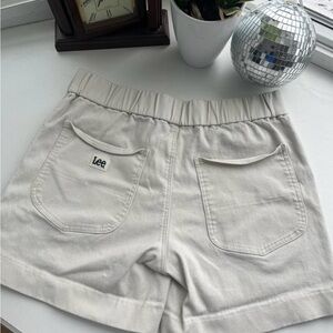 Lee Women's Light Tan Cargo Shorts Elastic Waistband Plus Size 14W